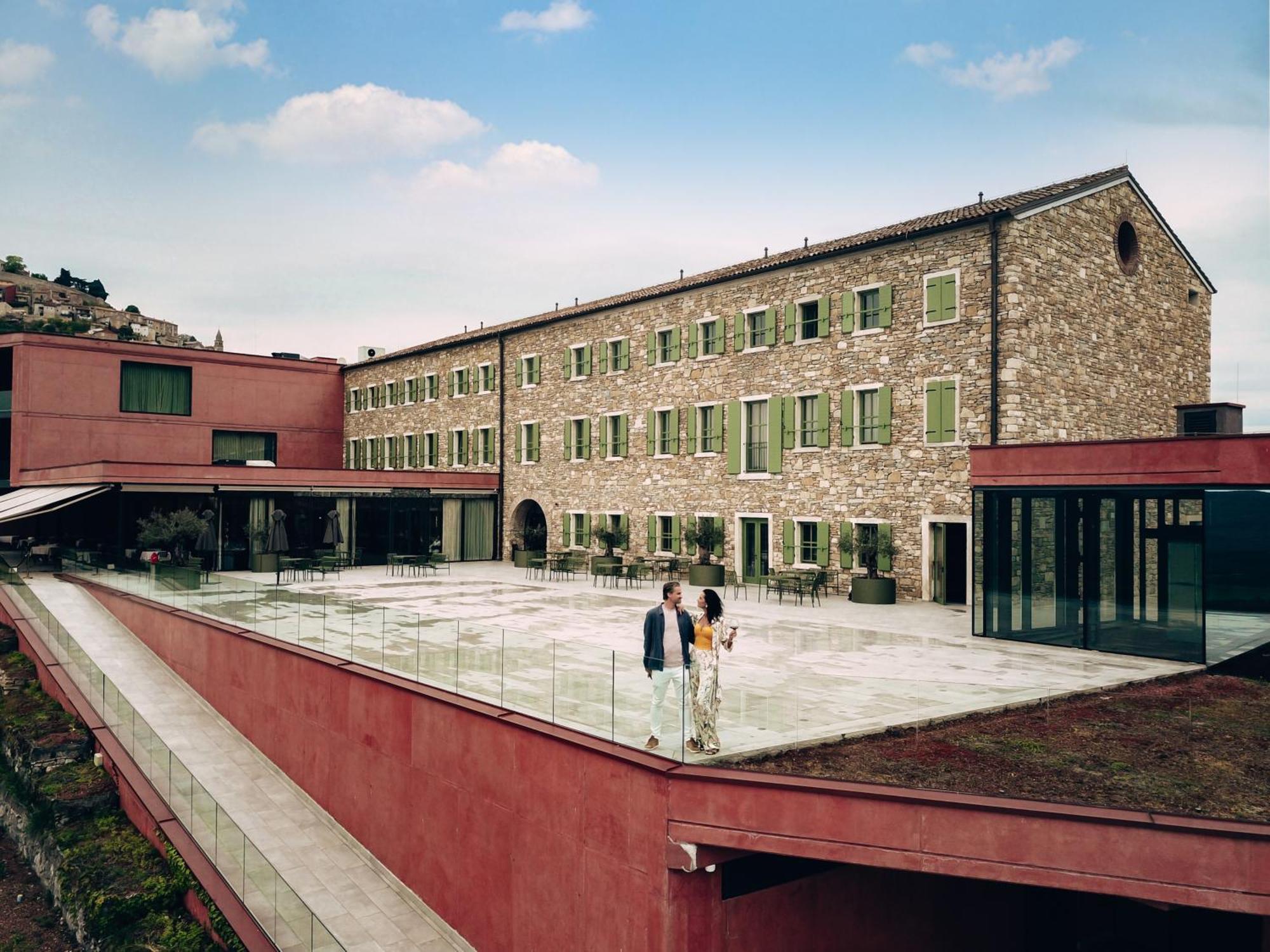 Winery & Design Hotel Roxanich Motovun Exterior photo